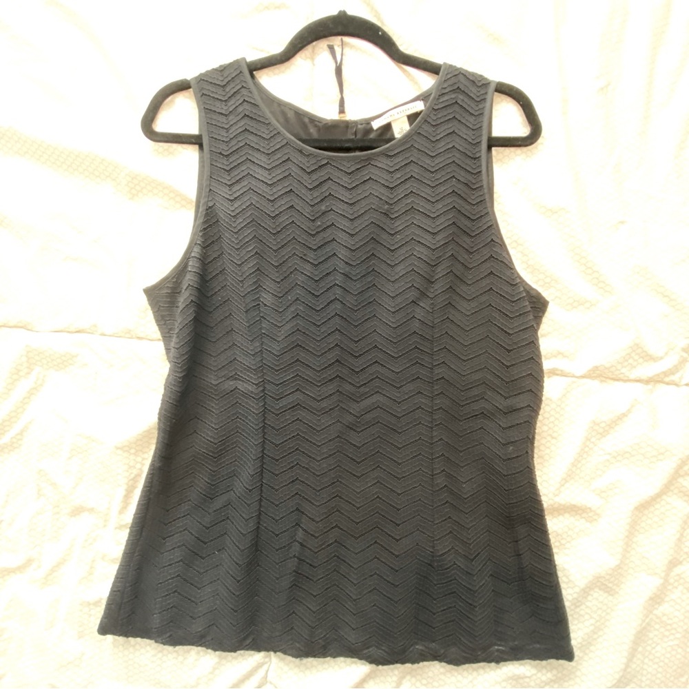 Banana Republic black zip up top/vest in excellent used condition